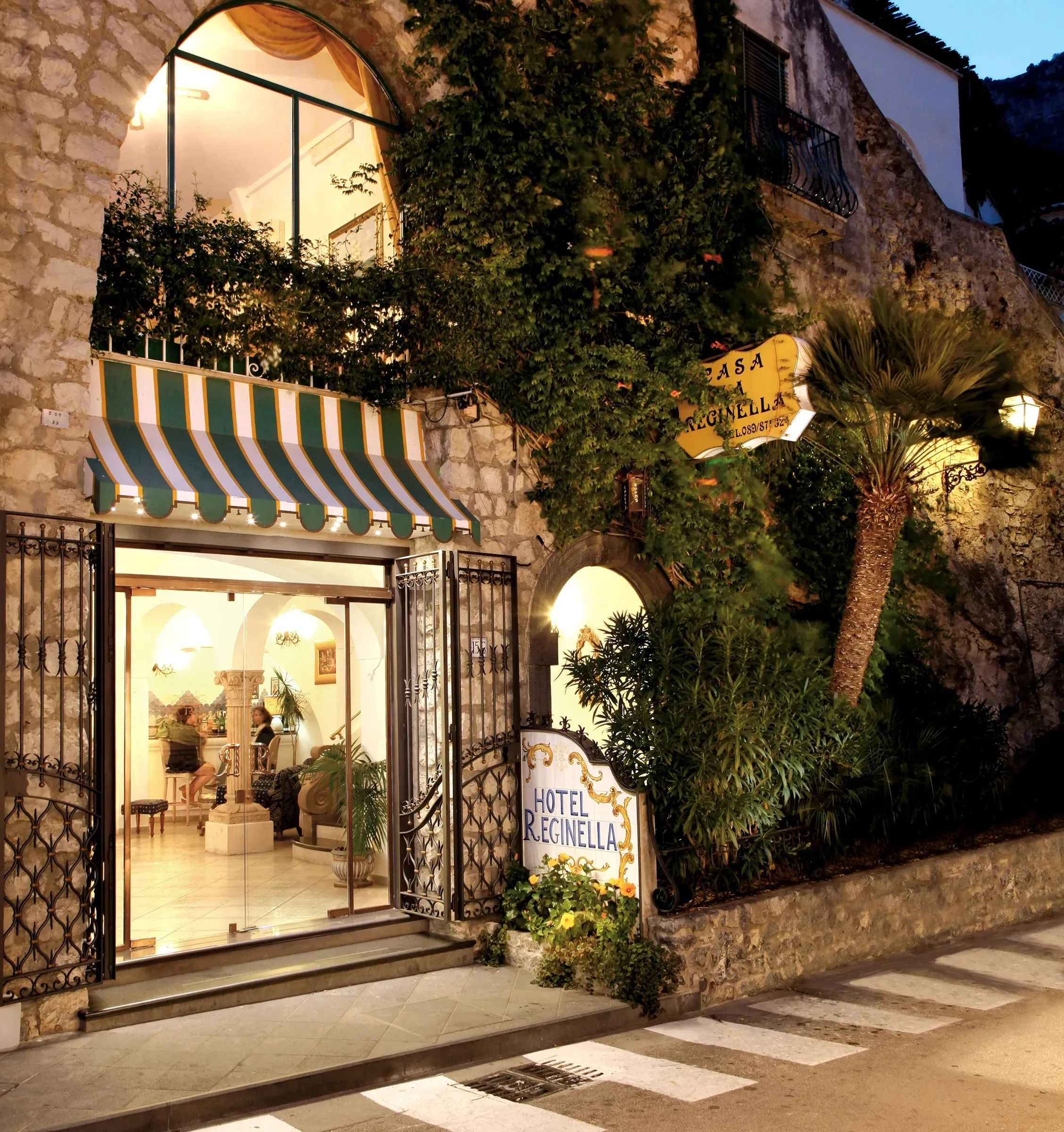 hotel_reginella_positano_welcome_02.webp