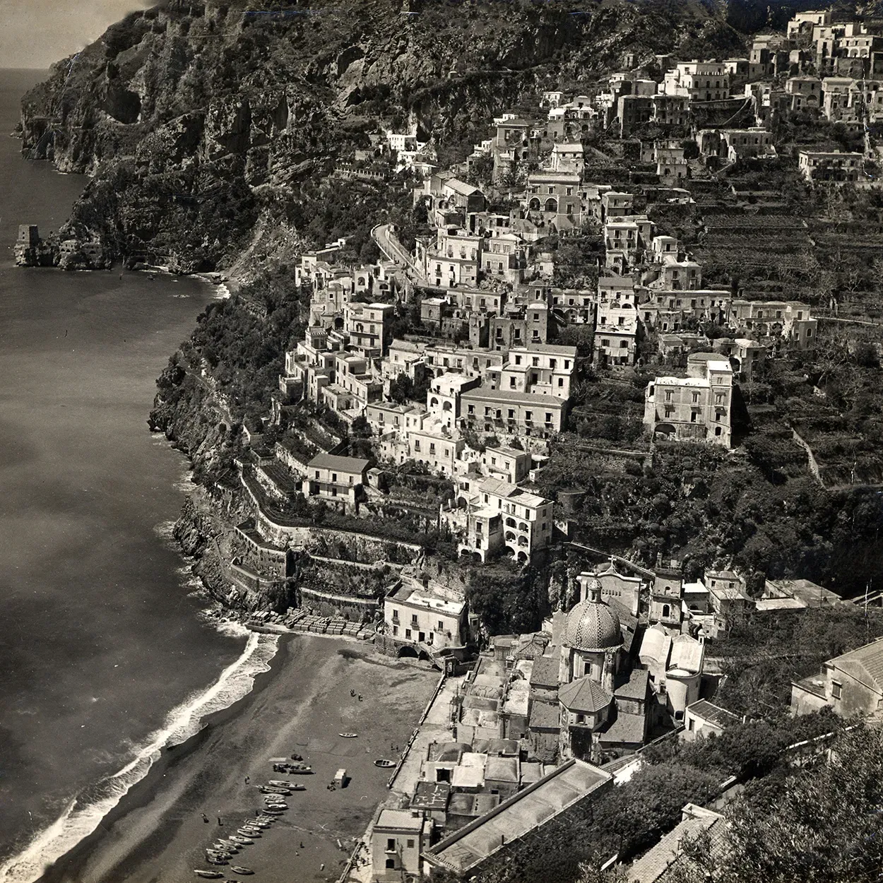 hotel_reginella_positano_history_01.webp
