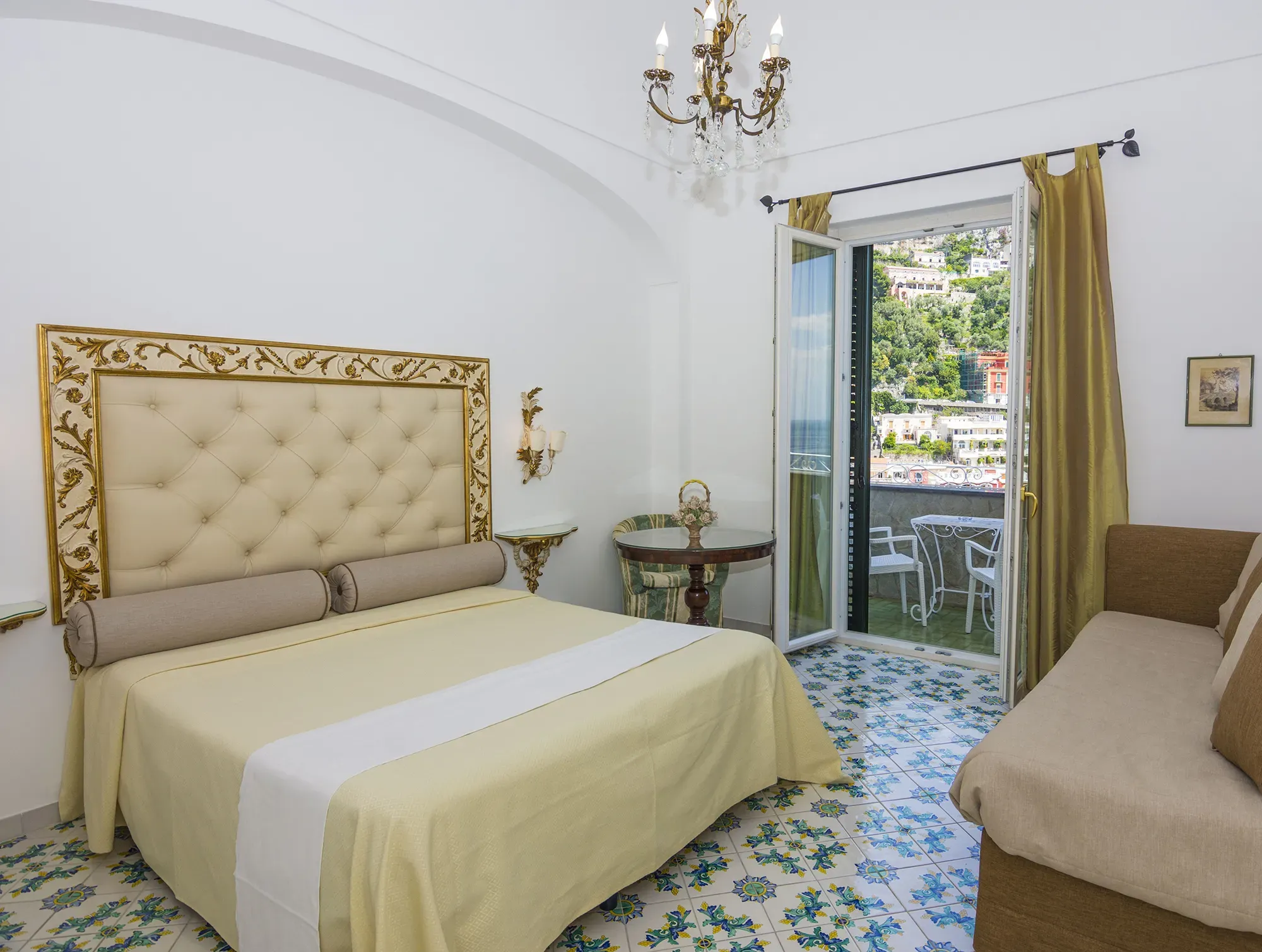 hotel_reginella_positano_rooms_classic_sea_view_11.webp