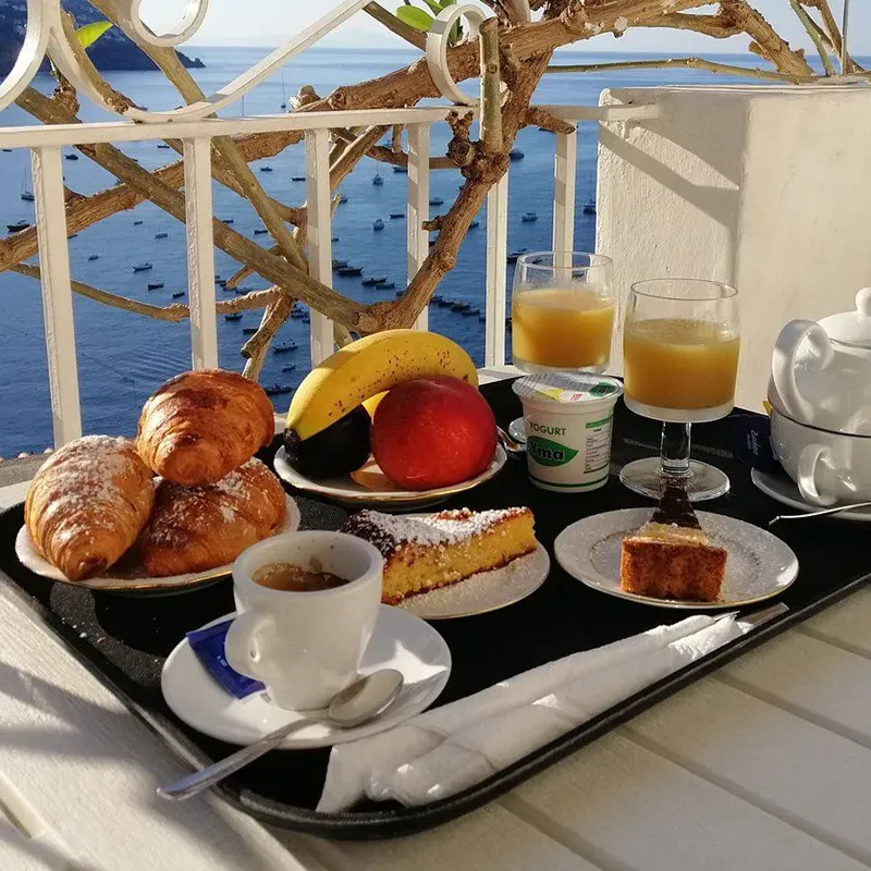 hotel_reginella_positano_breakfast_02p.webp